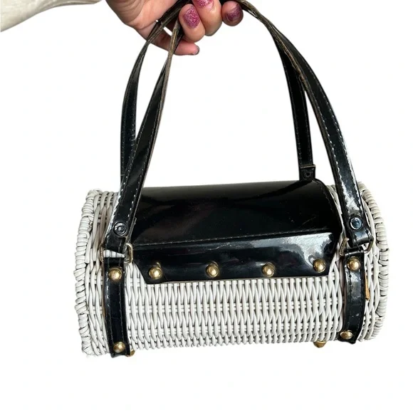 Woven White and Black Cylindrical Handbag - Picture 5 of 11